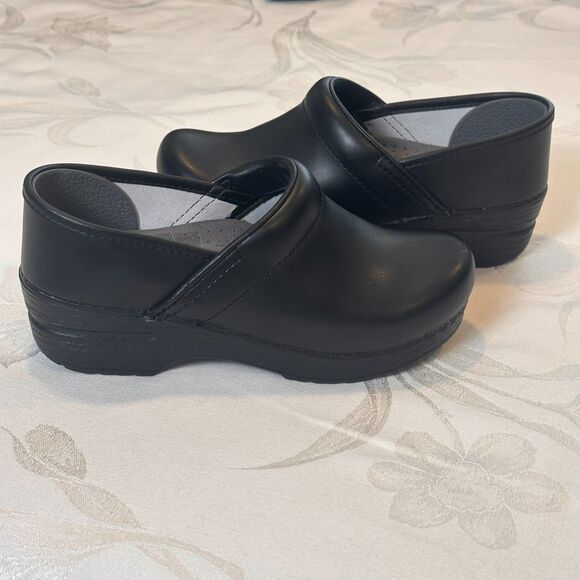 Dansko Sz EU 37 US 6.5-7 Professional Canbrio Clog In Black Women's Leather - Picture 1 of 12